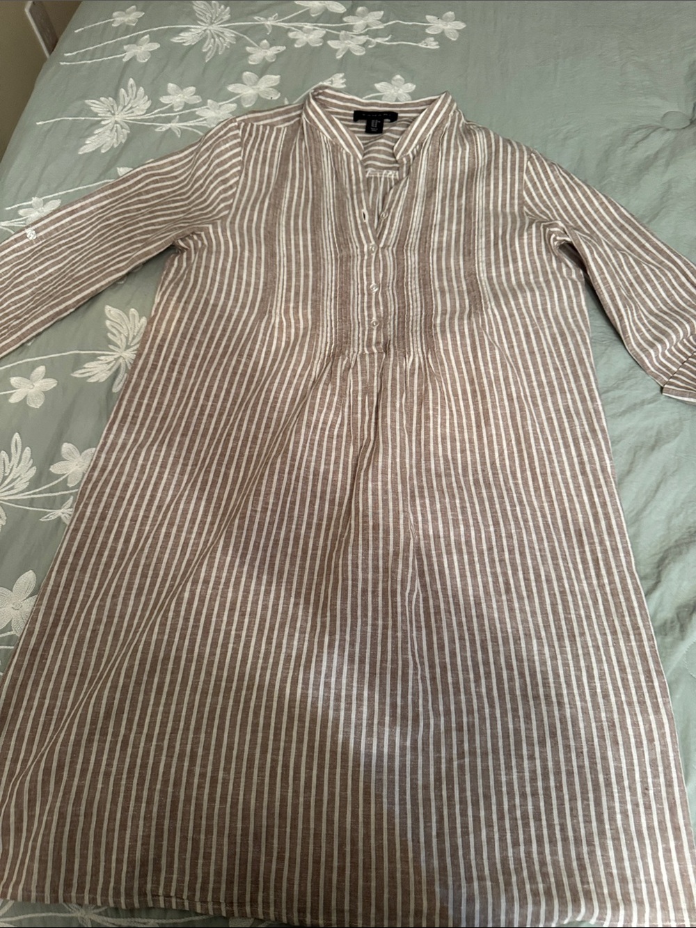 Women’s Long-Sleeve Pullover Shirt dress - Taupe & White